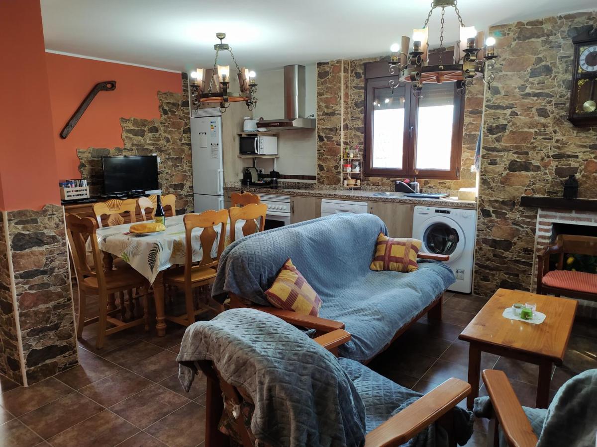Casa Rural Mi Descanso Valdefuentes de Sangusín Zewnętrze zdjęcie
